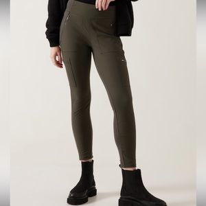 Athleta Headlands Hybrid Cargo II Tights